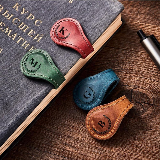 Personalized Magnetic Leather Bookmark, 26 Letters Customized Initial Book Markers Multi Functional Cute Book Mark Meaningful Gift for Wonmen Teachers, Book Lovers (M, Red)