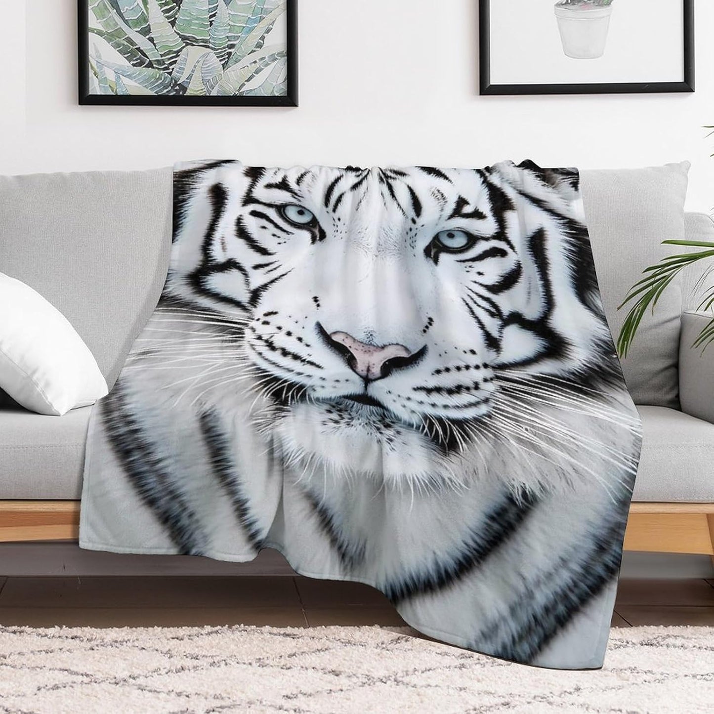 White Tiger Throw Blanket for Couch Bed Plush Cozy Fuzzy Flannel Blanket for All Season 30"x50"