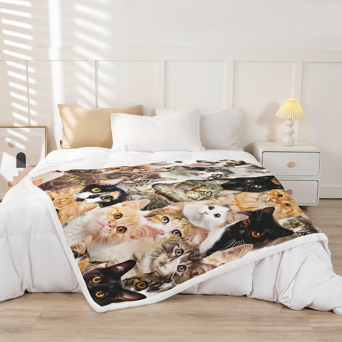 Cat Plush Blanket Cute Kitten Pet Fleece Throw Blanket Lovely Funny Cats Animal Pattern Sherpa Blanket for Bed Sofa Couch Microfiber Toddler Kawaii Fuzzy Blanket Room Decor Twin 60"x80"