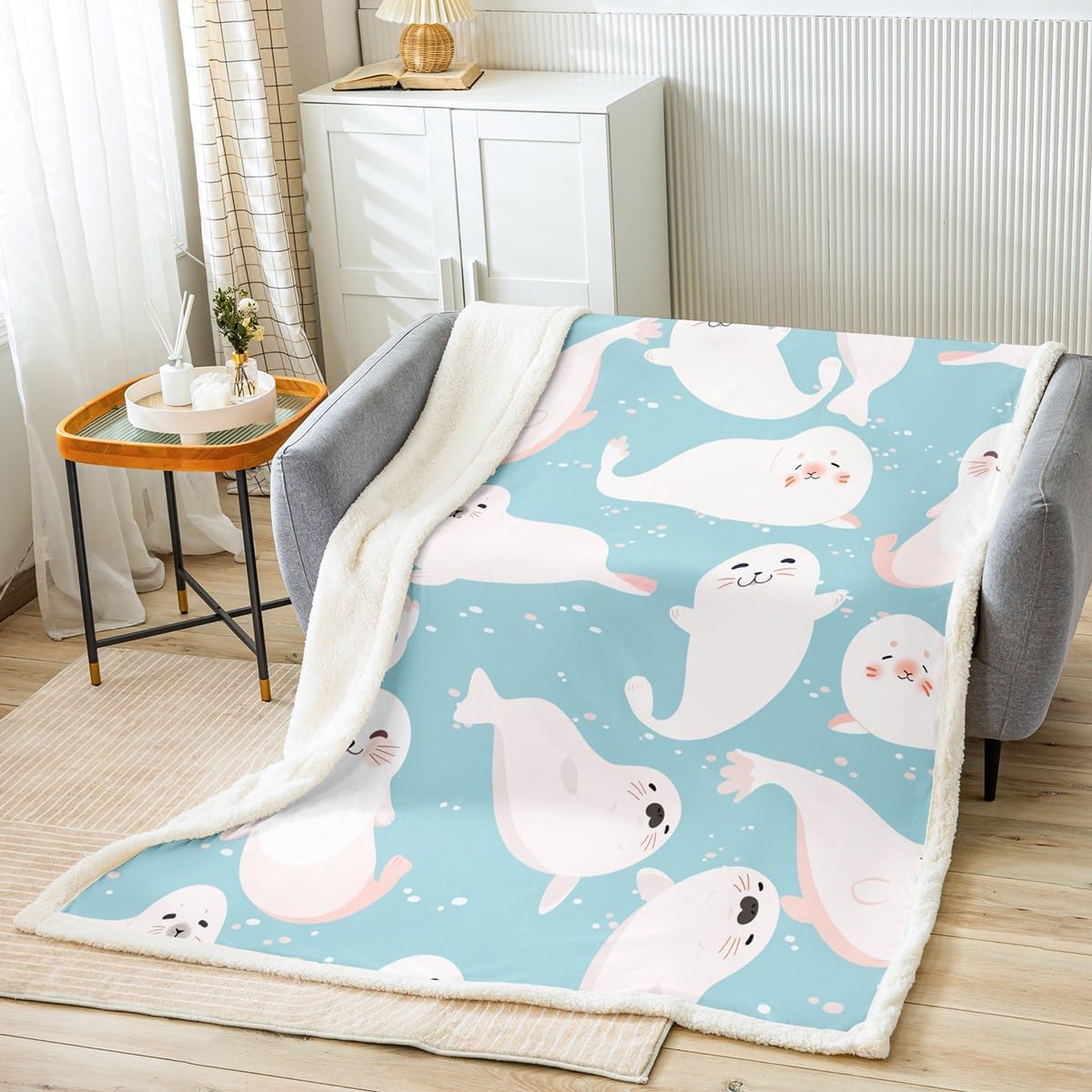 Cartoon Cute Seal Bed Throw Blanket, Blue and White Sea Creatures Print Fleece Blanket for Kids Boys Room, Soft Lightweight Polyester Sherpa Blanket for Sofa Couch, Baby Size(30x40 inch)