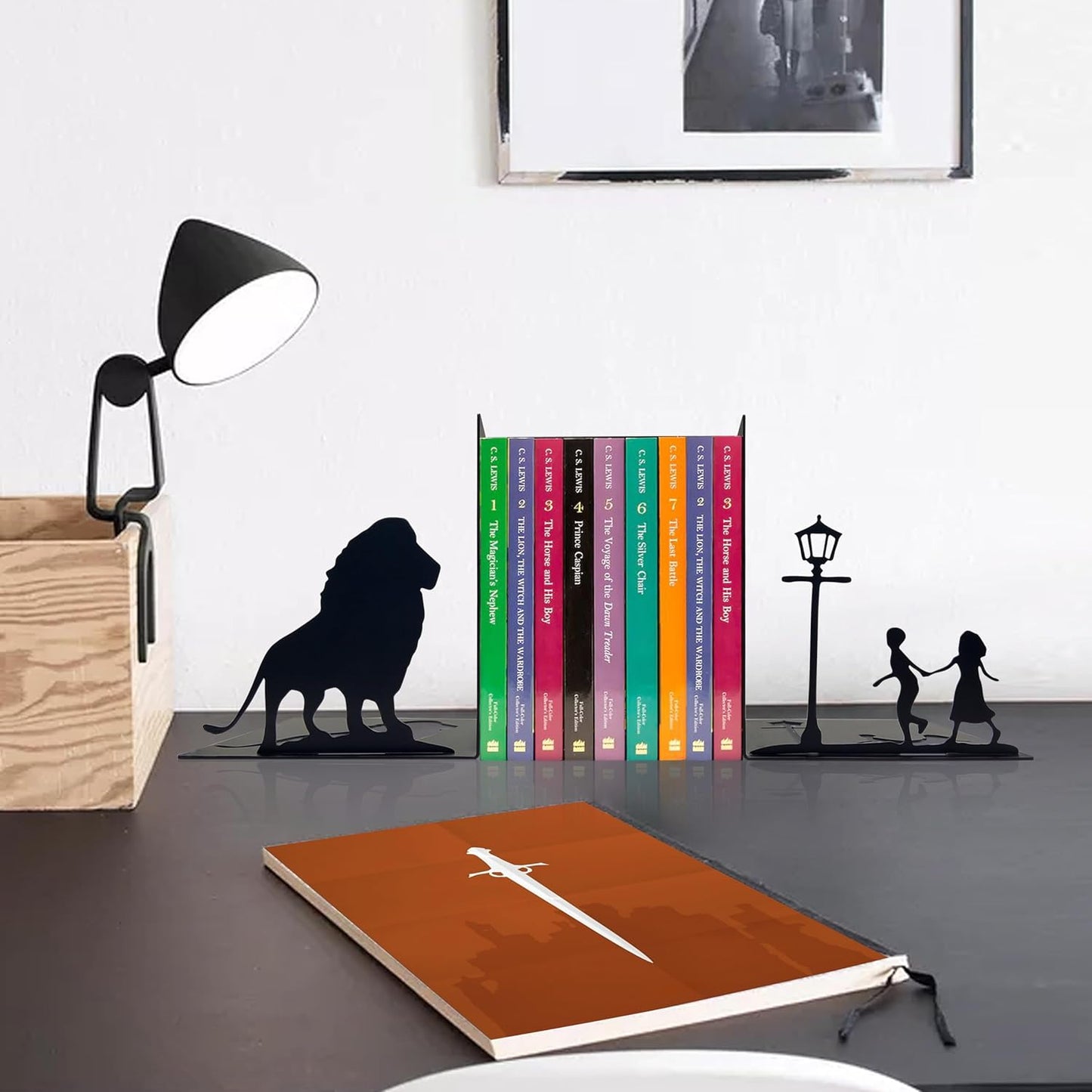 Lion & Lamp Post Decorative Bookends – Magical Themed Book Ends for Shelves, for Narnia Fans & Literary Decor Lovers