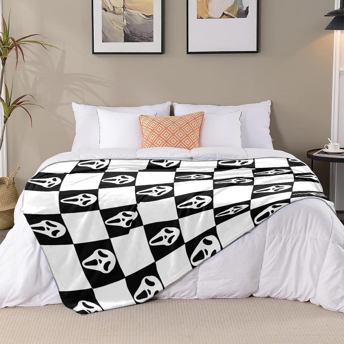 Spooky Face Throw Blanket, Black and White Checkered Pattern, Halloween Ghost Blankets Fuzzy Gifts for Sofa Couch Bedroom (60 * 80 inch)