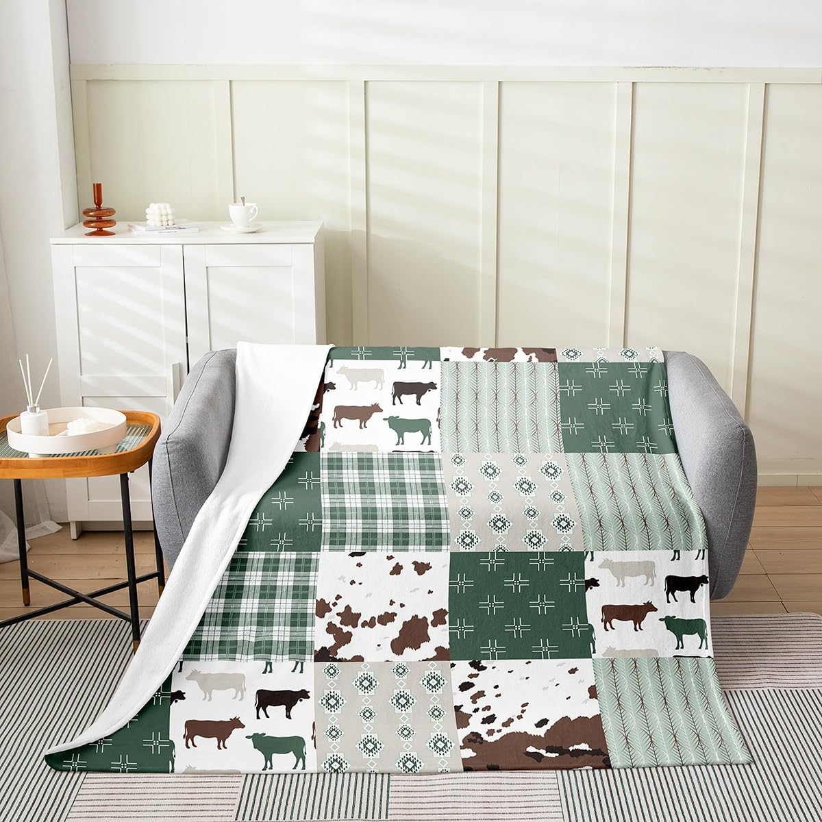 Feelyou Cow Print Plush Throw Blanket, for Kids Boys Girls Cartoon Milk Cow Flannel Fleece Blanket Baby 30"x40" Farmhouse Cowhide All Season,Bed Blanket Bedroom Decor Green White Animal