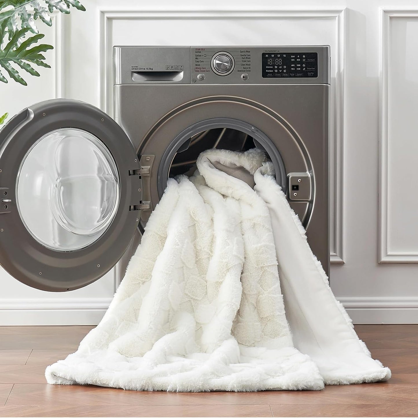Cozy Bliss Faux Fur Textured Throw Blanket for Couch Super Soft Fuzzy Checkered Bed Blanket Gift for Women Premium 3D Geom Jacquard All Season Use Cream White 50"*60"