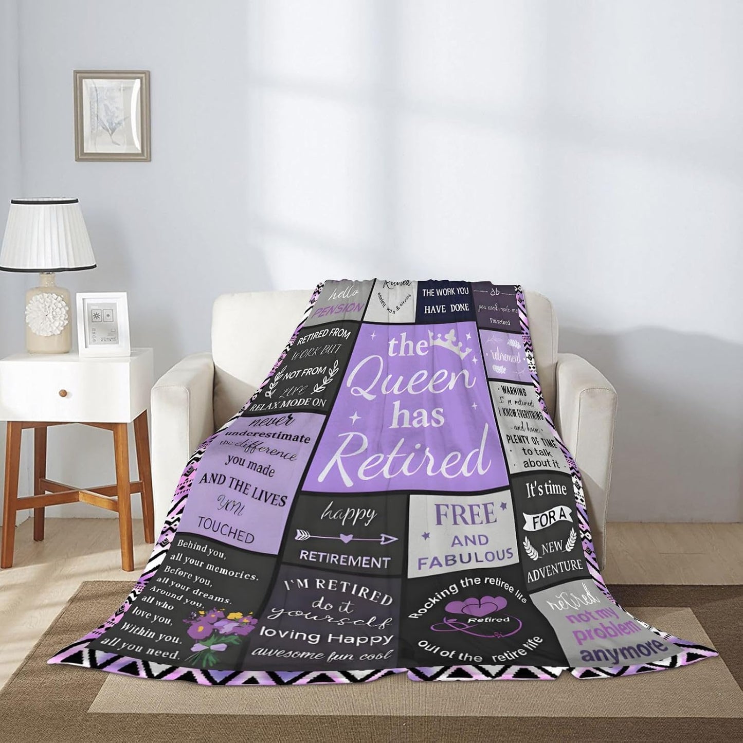 The Queenn Has Retireds Blanket – Soft Cozy Fleece Throw for Women, Retirement Gift for Mom, Wife, Teacher, Nurse, Friend, Coworker, Comfortable Warmth & Celebration Keepsake