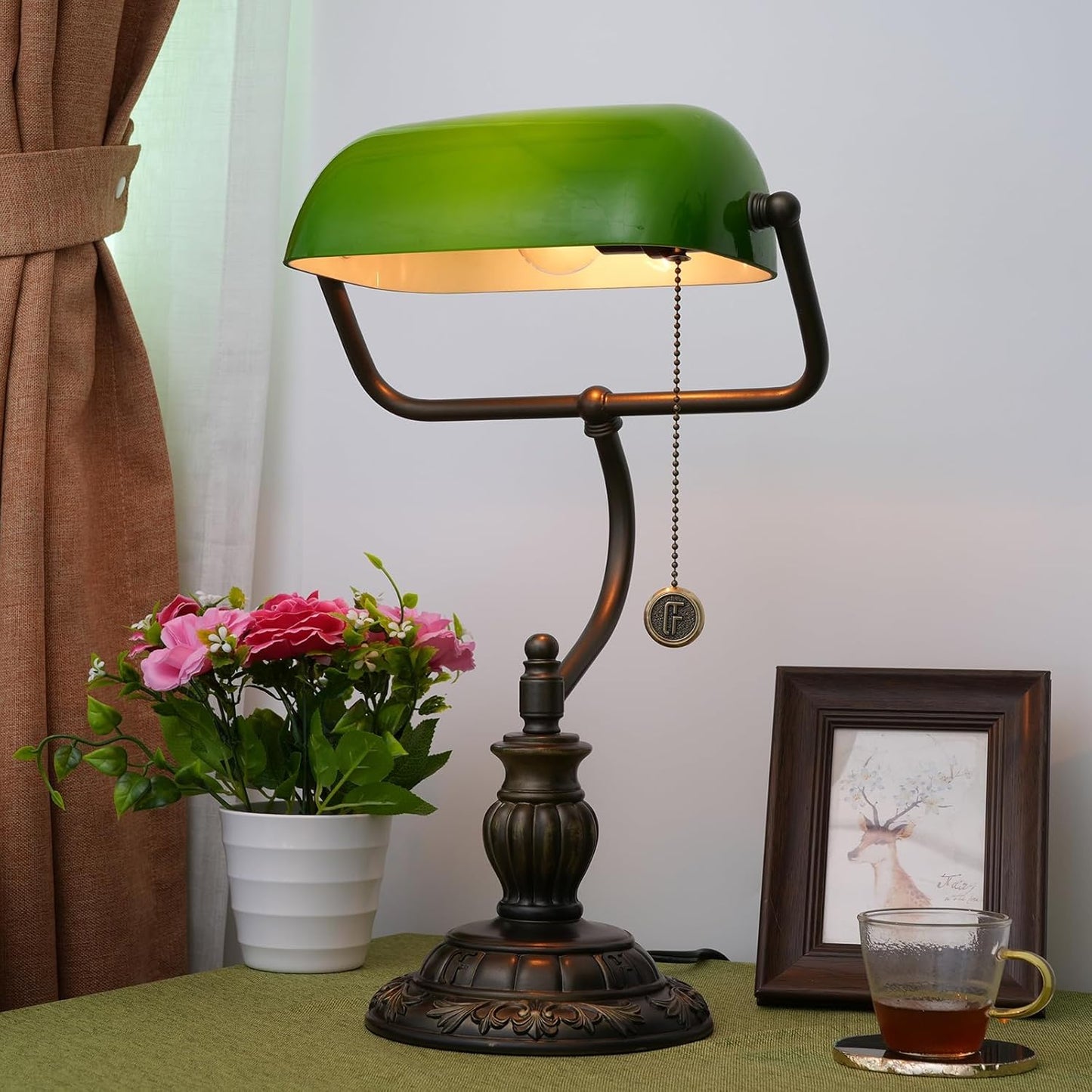 Green Bankers Lamp Vintage Glass Banker's Desk Lamps with Bedroom Bedside Study Zipper Pull Chain Switch LED library Reading Desk Light Retro Office Adjustable Nightstand Aesthetic Antique Table lamp