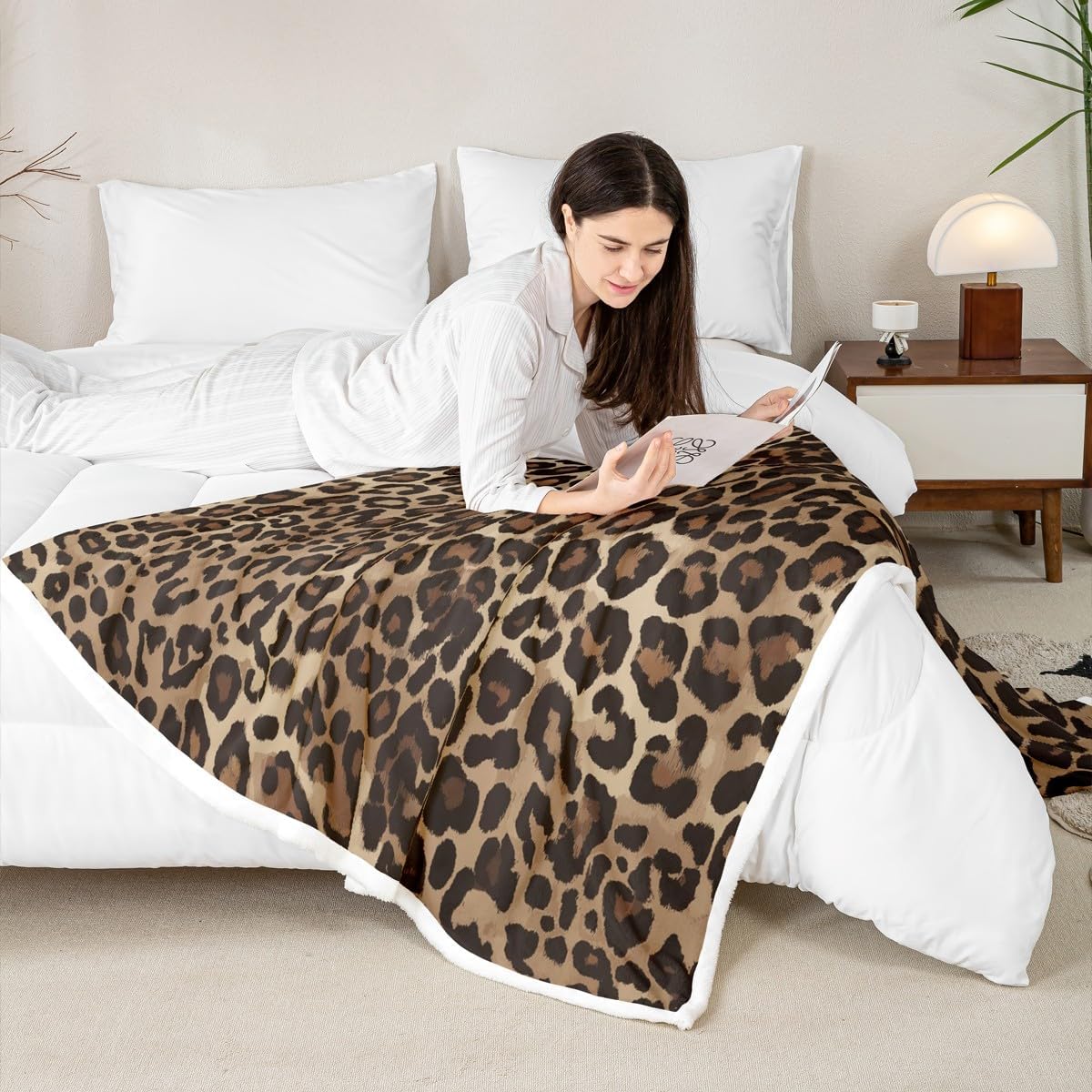 Leopard Print Flannel Blanket Cheetah Decor Wall Sherpa Blanket Geometric Throw Blanket African Safari Animal Plush Blanket Modern Abstract Pattern Bed Blanket for Kid Boy Men Throw 50"x60"