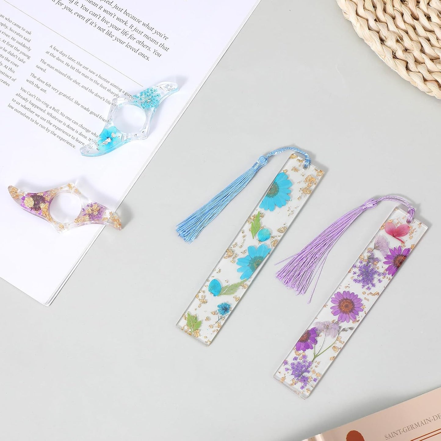 4 Pieces Book Page Holder Dried Flower Resin Bookmarks Book Reading Accessories Book Holder Thumb Handmade Cute Bookmark with Tassel for Reading Lovers Gift for Bookworm Readers