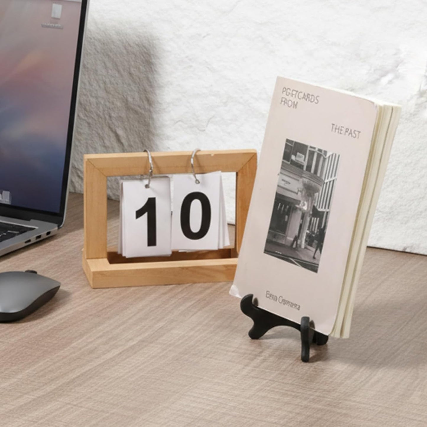 4PCS Plastic Plate Stands, 4 Inch Decorative Picture Holder for Displaying, Black Wood-like Easels for Sign, Cookbook, Now Playing Vinyl Record, Recipe Book