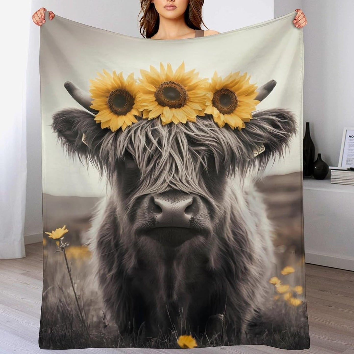 Highland Cow Black and White Throw Blanket for Couch Bed Plush Cozy Fuzzy Flannel Blanket for All Season 55"x70"
