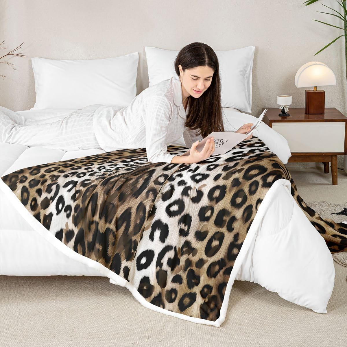 Feelyou Brown Leopard Sherpa Throw Blanket for Couch Animal Print Super Soft Cozy Fleece Cheetah Blanket for Winter, Plush Throw Modern Ombre Effects Throw 50"x60" Safari All Season