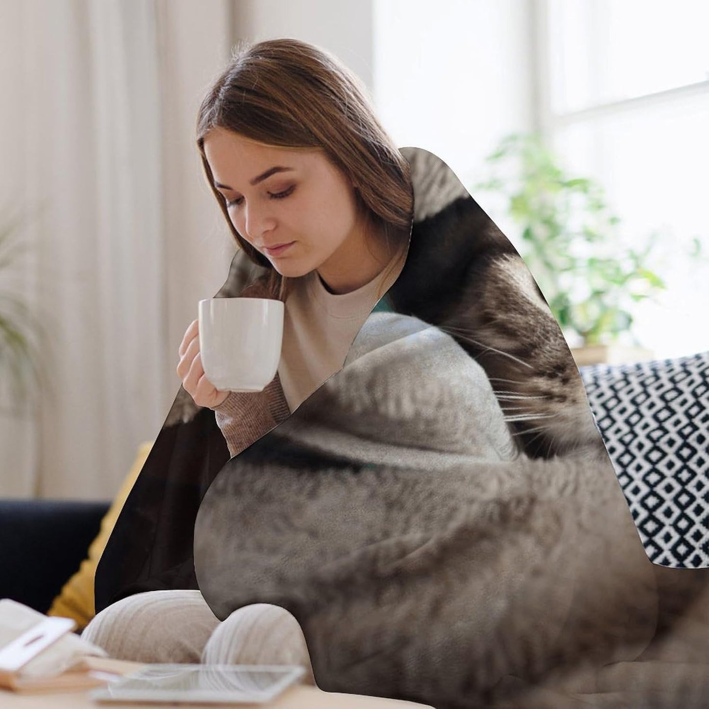 Cat Under Blanket Throw Blanket for Couch Super Soft Warm Lightweight Throw Blankets Cozy Flannel Bed Blanket Cute Decorative Blankets for All Seasons Home Decor Gift 50"*60"（130 * 150cm）