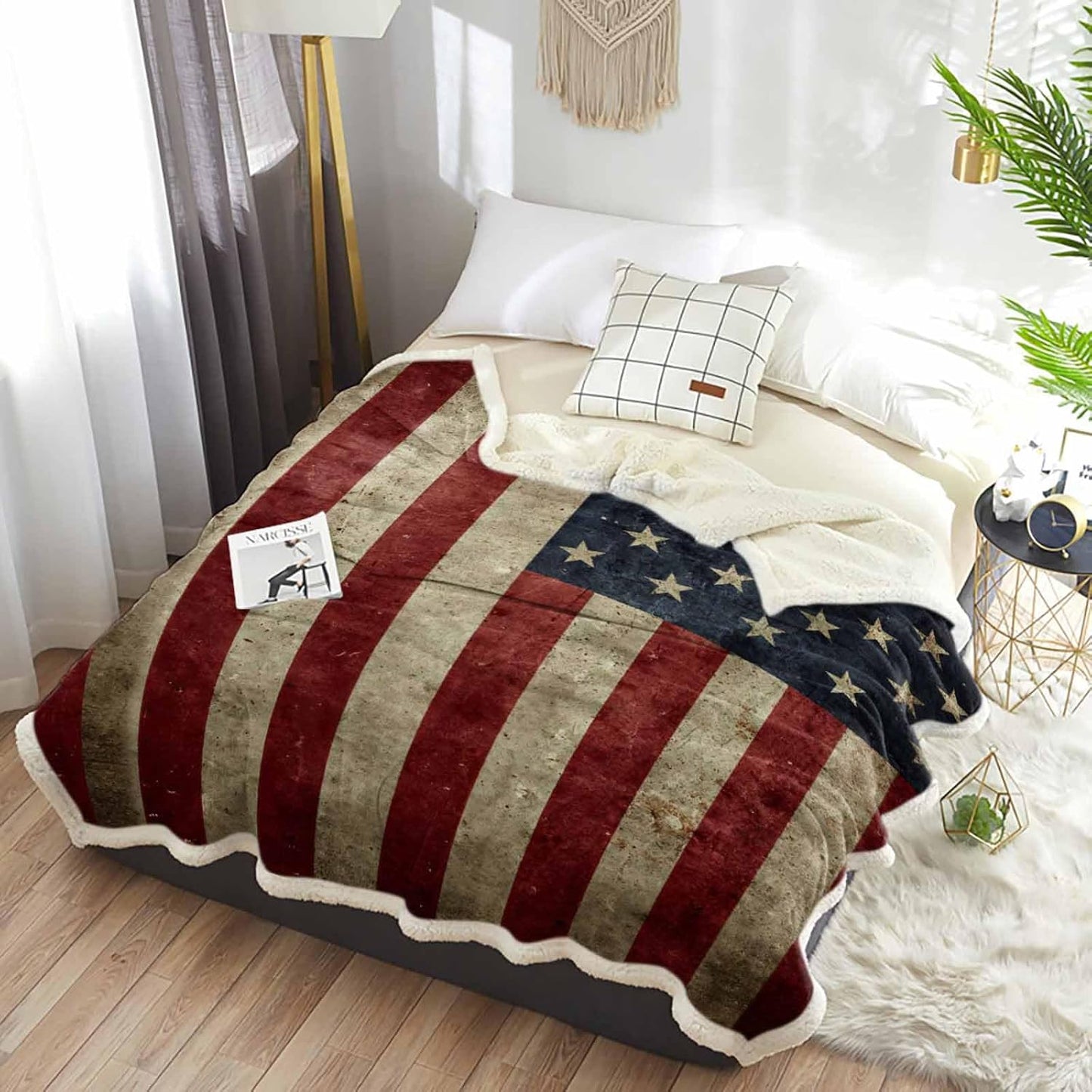 US Flag Sherpa Fleece Blanket, Super Thick and Warm Cozy Luxury Blanket 50"x60", Vintage American Flag Fourth of July Independence Day Themed Bed Blanket, Fluffy Microfiber Throw Blanket for Couch