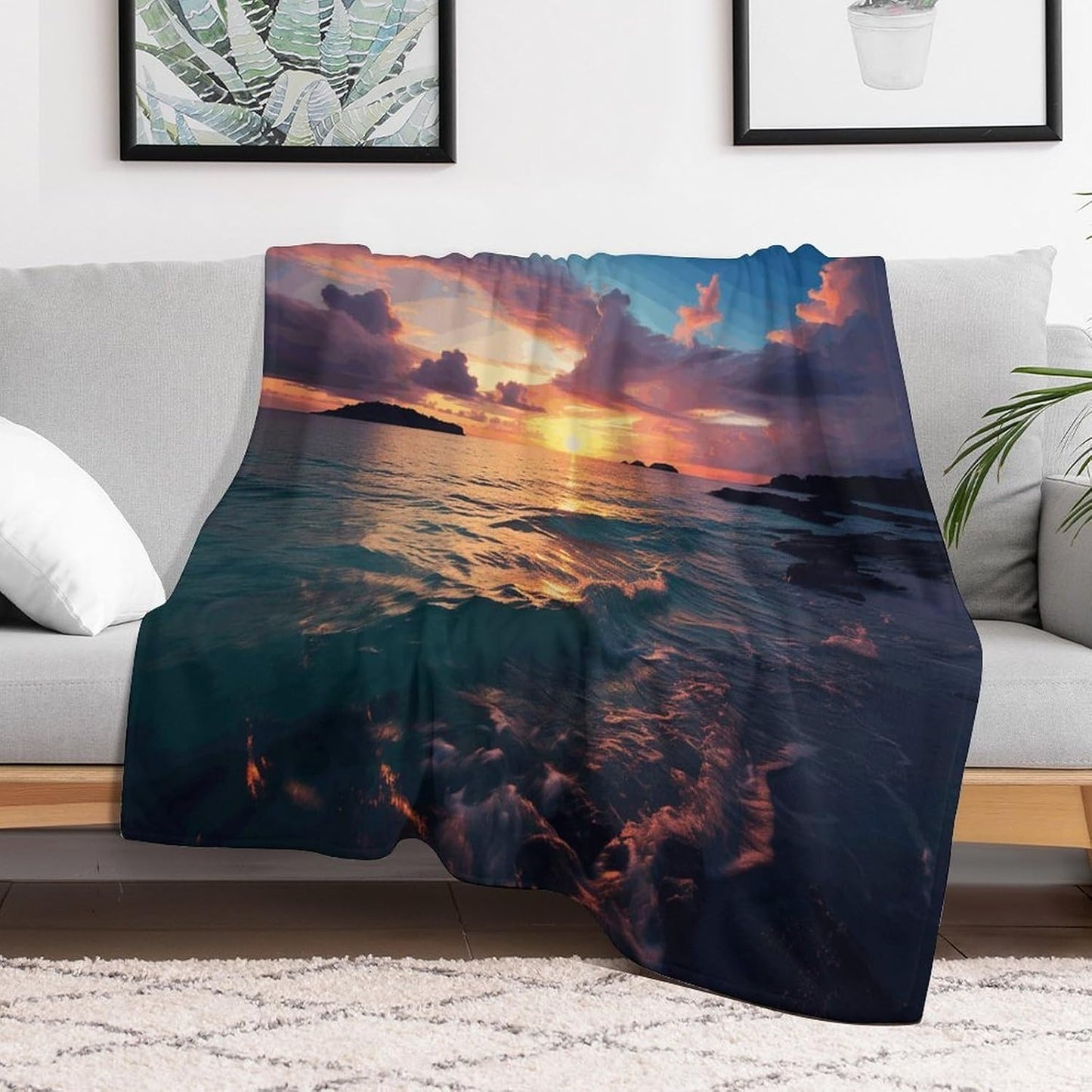 Ocean and Sunset Throw Blanket for Couch Super Soft Warm Lightweight Throw Blankets Cozy Flannel Bed Blanket Cute Decorative Blankets for All Seasons Home Decor Gift 40"*50" （100 * 130cm）