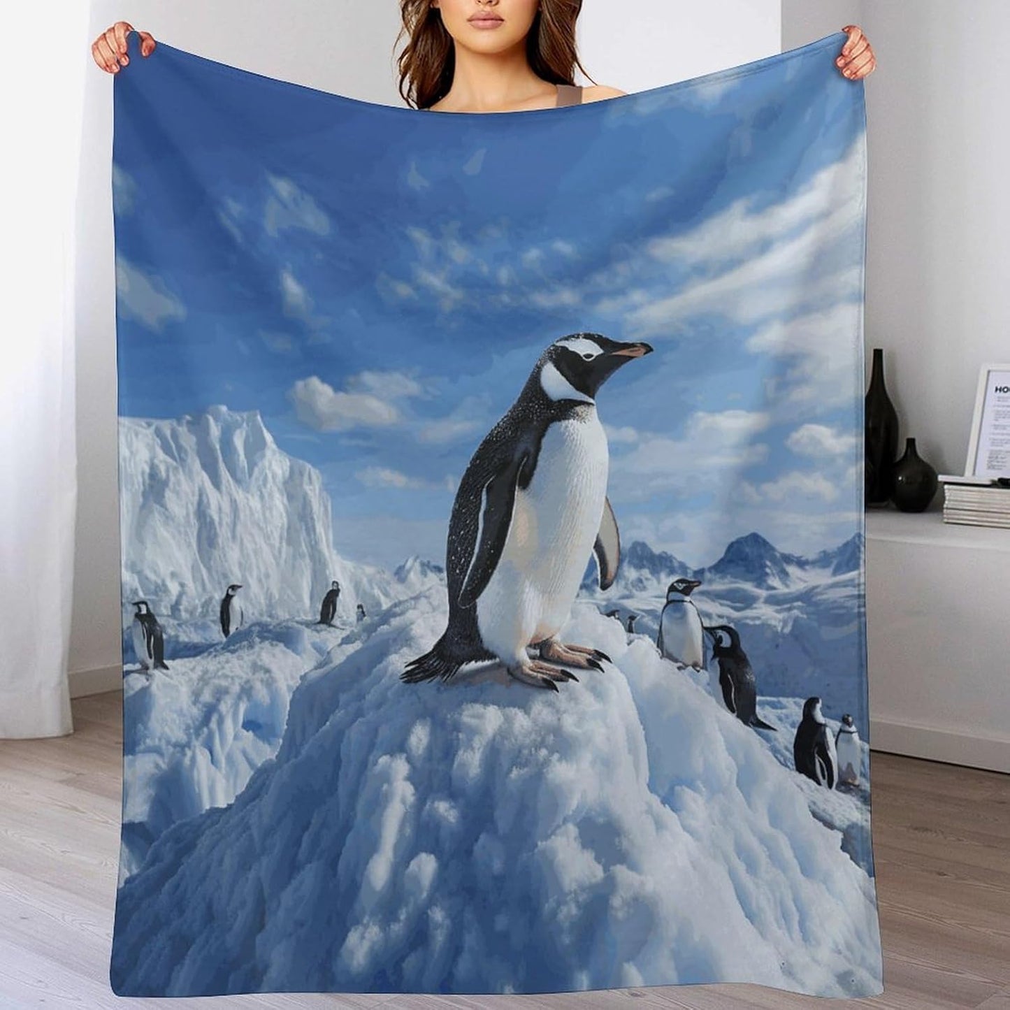 Snow Mountain Penguin Blanket Super Soft Lightweight Throw Blanket Cute Cozy Warm Bed Blanket Decorative Fuzzy Blanket All-Season Home Decor Gift for Sofa Couch Living Room 60"*80"（150 * 200cm）