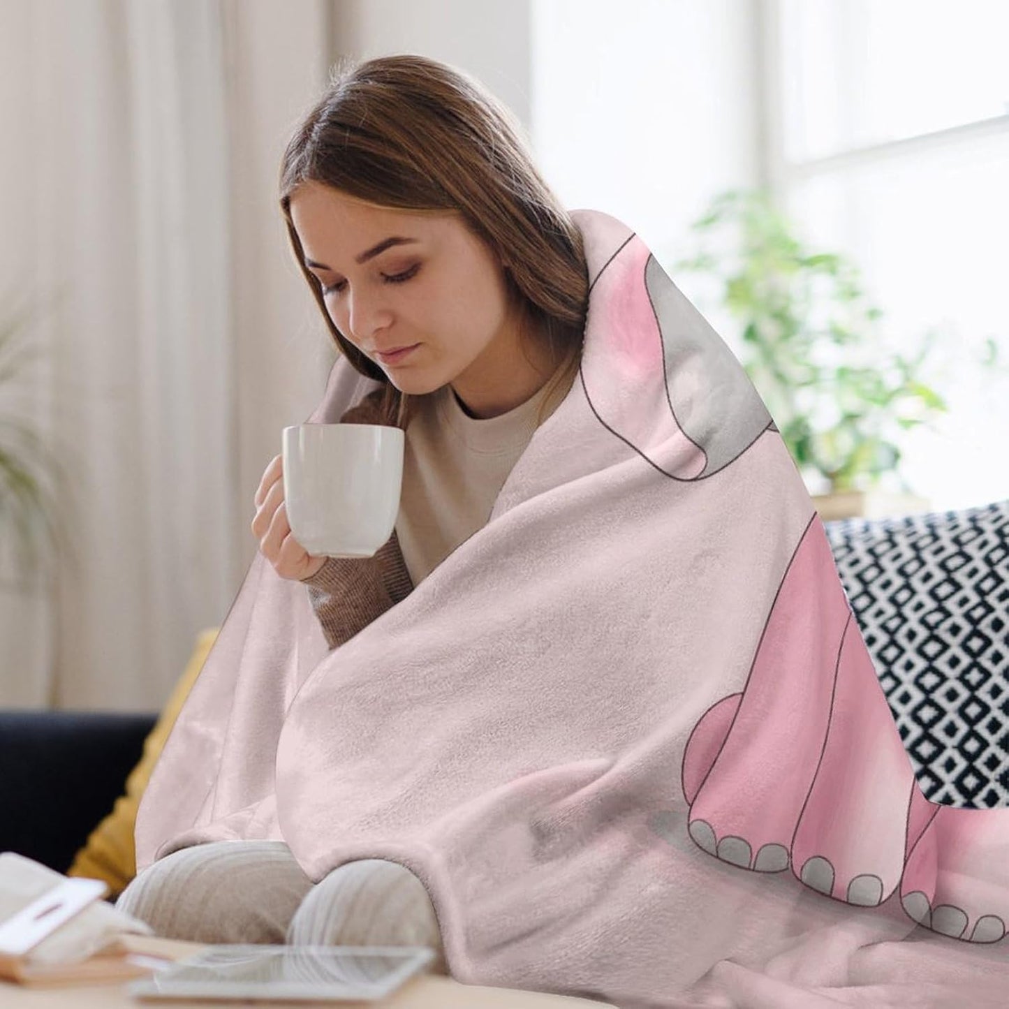 Pink Elephant Blanket Super Soft Lightweight Throw Blanket Cute Cozy Warm Bed Blanket Decorative Fuzzy Blanket All-Season Home Decor Gift for Sofa Couch Living Room 40"*50" （100 * 130cm）