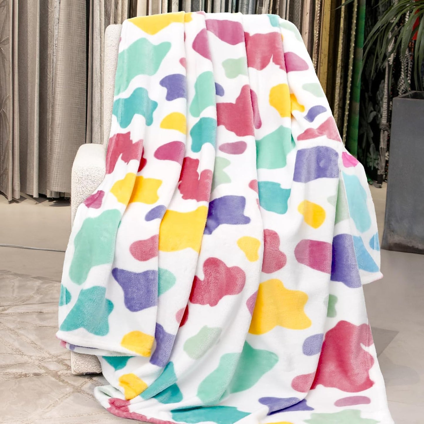 Fleece Blankets Twin Size for Bed Couch, Ultra Soft Plush Rainbow Twin Throw Blanket for Women Teen Girs, Colorful Home Room Decor, Cozy Gifts for Birthday Graduation 60x80 Inches
