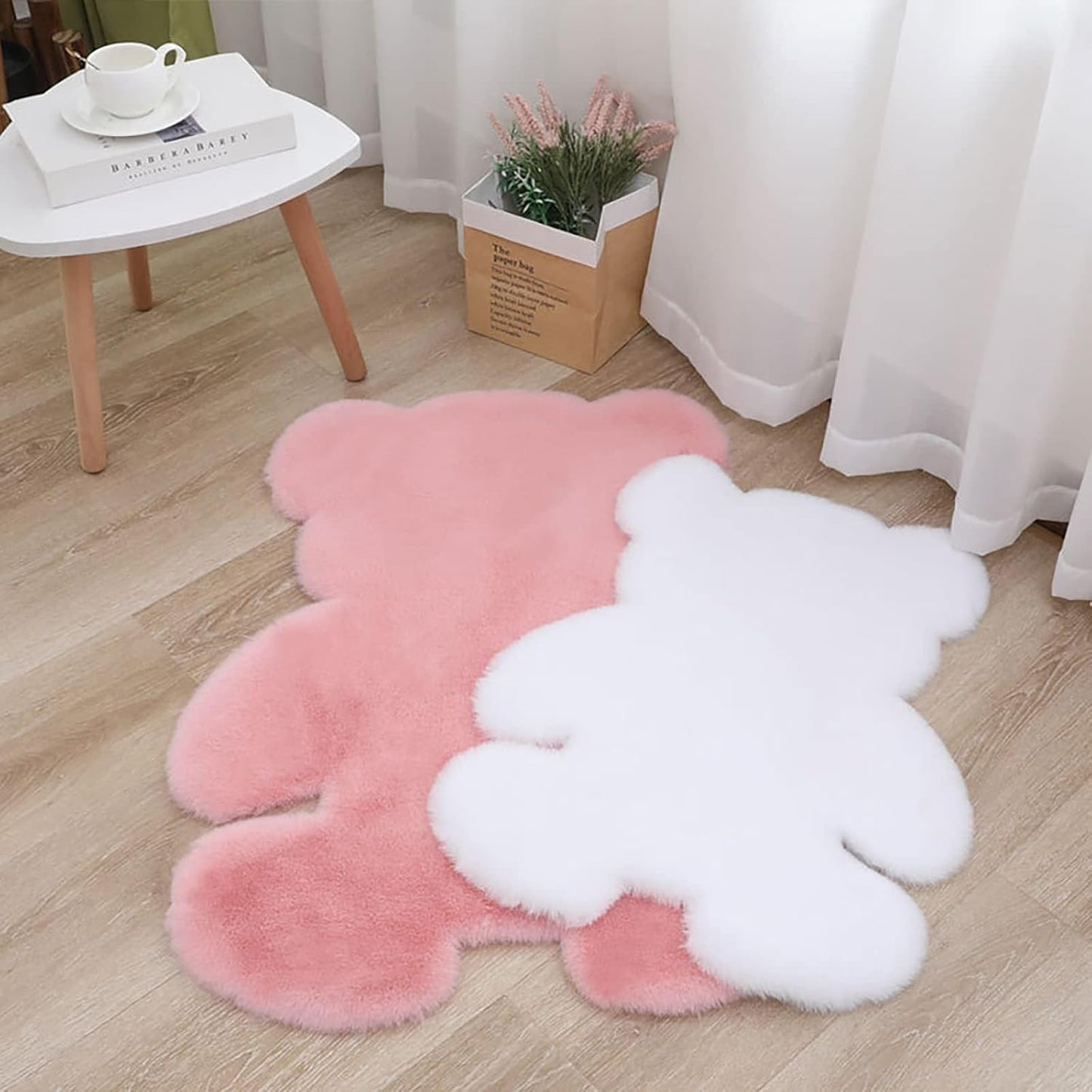 3x3.9ft White Small Bear Shaggy Rug, Soft Fluffy Faux Sheepskin Fur Rug Fuzzy Shag Area Rug Cute Plush Carpet for Nursery Kids Girls Bedroom Room Aesthetic Living Room Home Decor, White