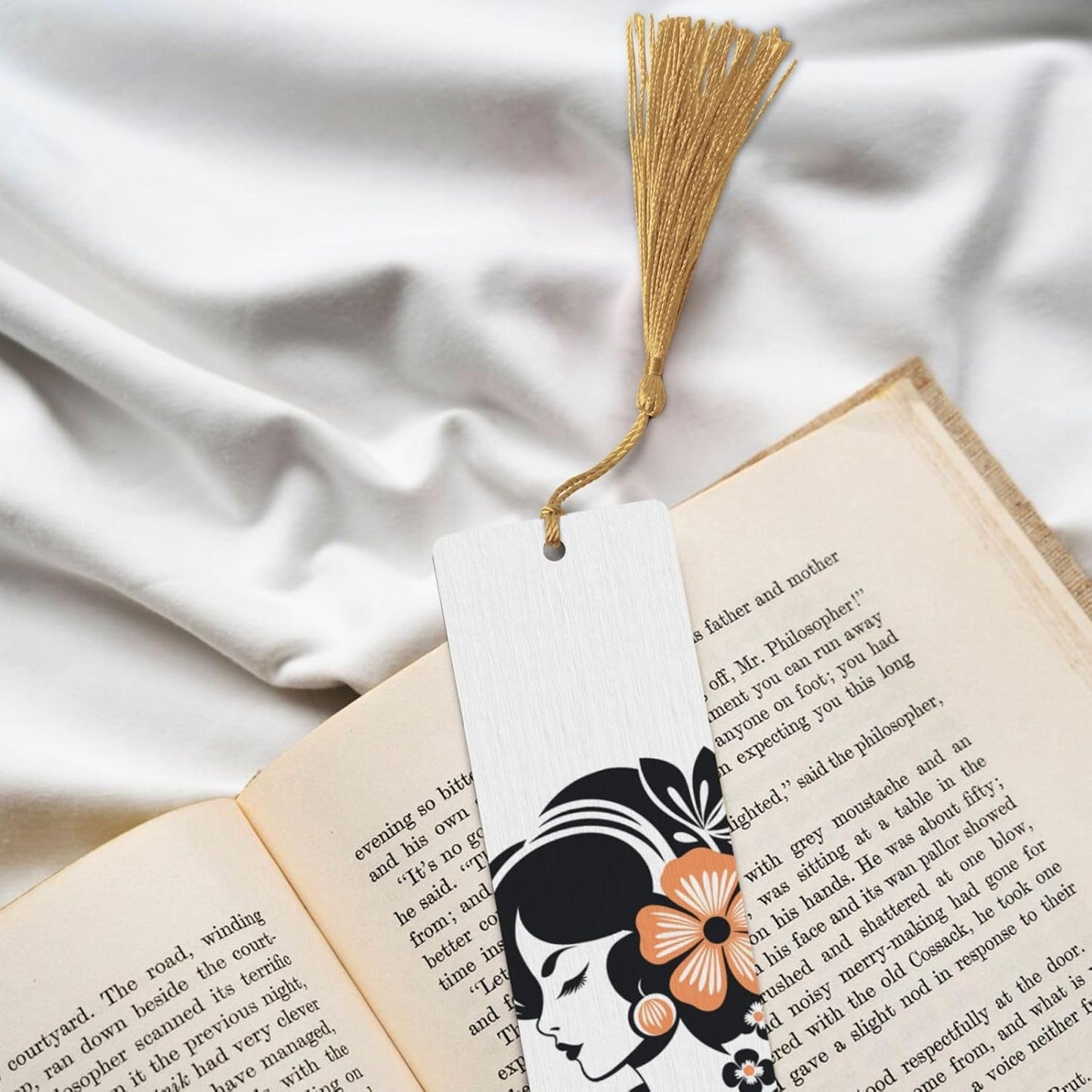 Black Outline Bookmarks Gifts for Women Men, Wooden Bookmarks for Book Lovers, Vintage Book Marks Ornaments with Tassel, Unique Personalized Reading Page Markers Gold