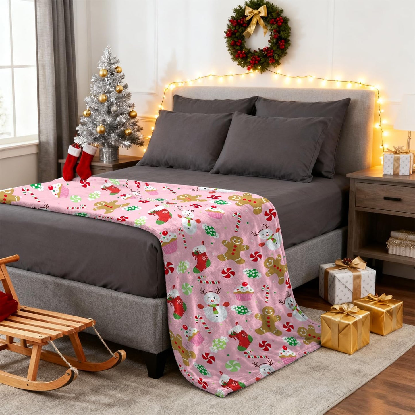 Christmas Pink Throw Blanket, Gingerbread Snowman Fuzzy Blanket, Christmas Candy Cupcakes Holiday Soft Cozy Flannel Blanket for Bed Couch Sofa, 50x60 Inches