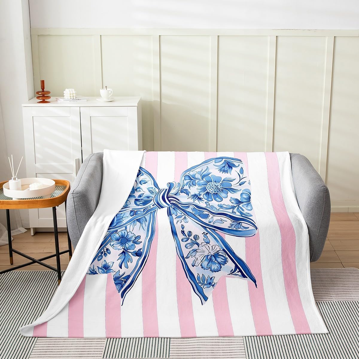 Feelyou Coquette Chinoiserie Bow Flannel Blanket Plush Fuzzy Blue and White Floral Fleece Throw Blanket Pink Bow Plush Lightweight Sofa Throw Modern Aesthetics 40"x50" Stripes Pattern for Living Room
