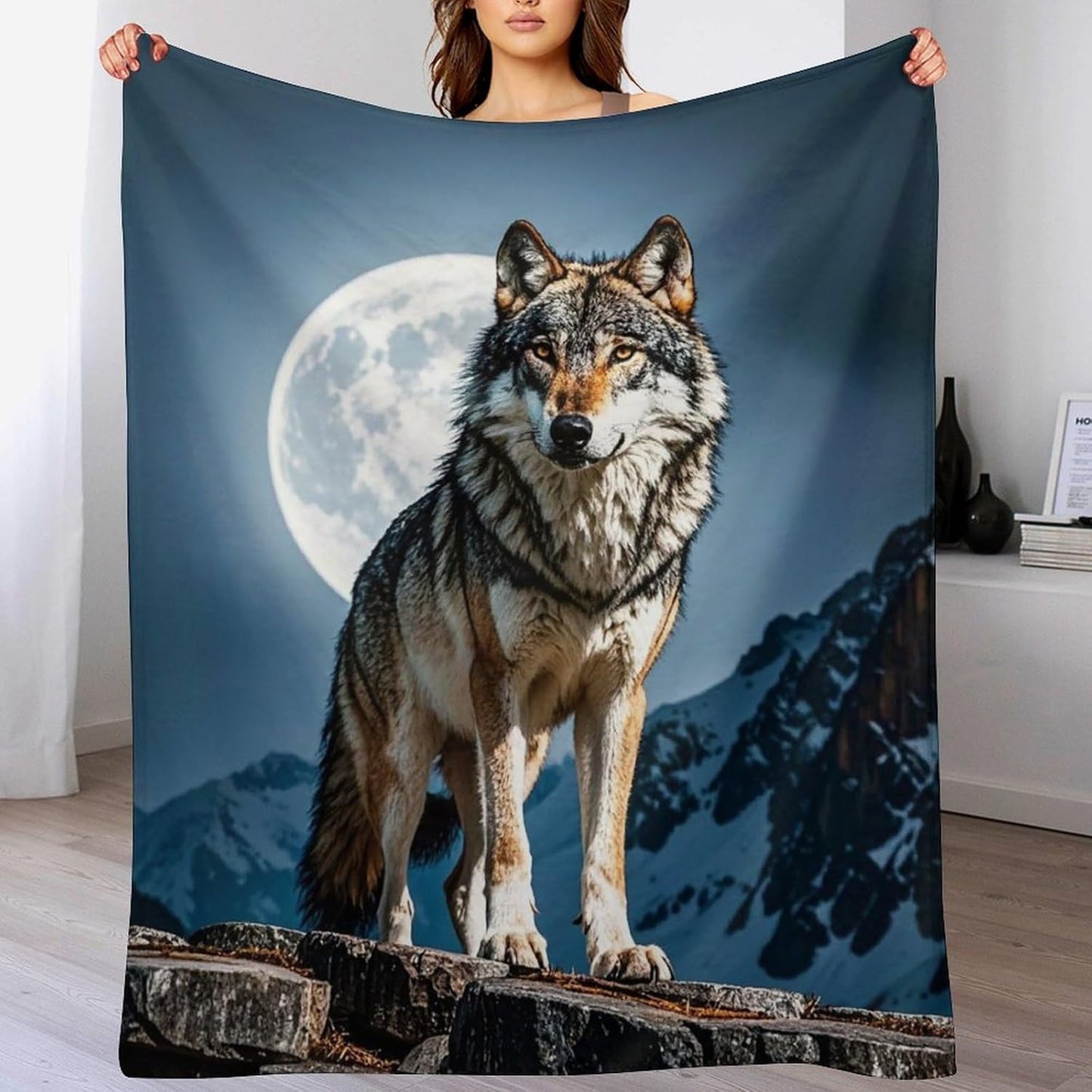Timberwolves Throw Blanket for Bed Soft Lightweight Blanket Plush Cozy Flannel Blankets for Couch Sofa Chair Office Camping Travel 30"*40"（76 * 100cm）
