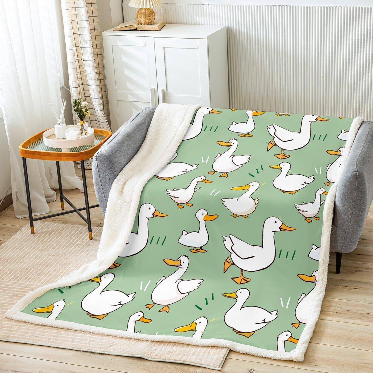 Cartoon Duck Throws Blanket,Cute Farmhouse Livestock Animal Sherpa Blanket for Girls Teens, Lovely Green Natural Themed Microfiber Fleece Blanket Room Decor, Throw Size (50 x 60 Inch)