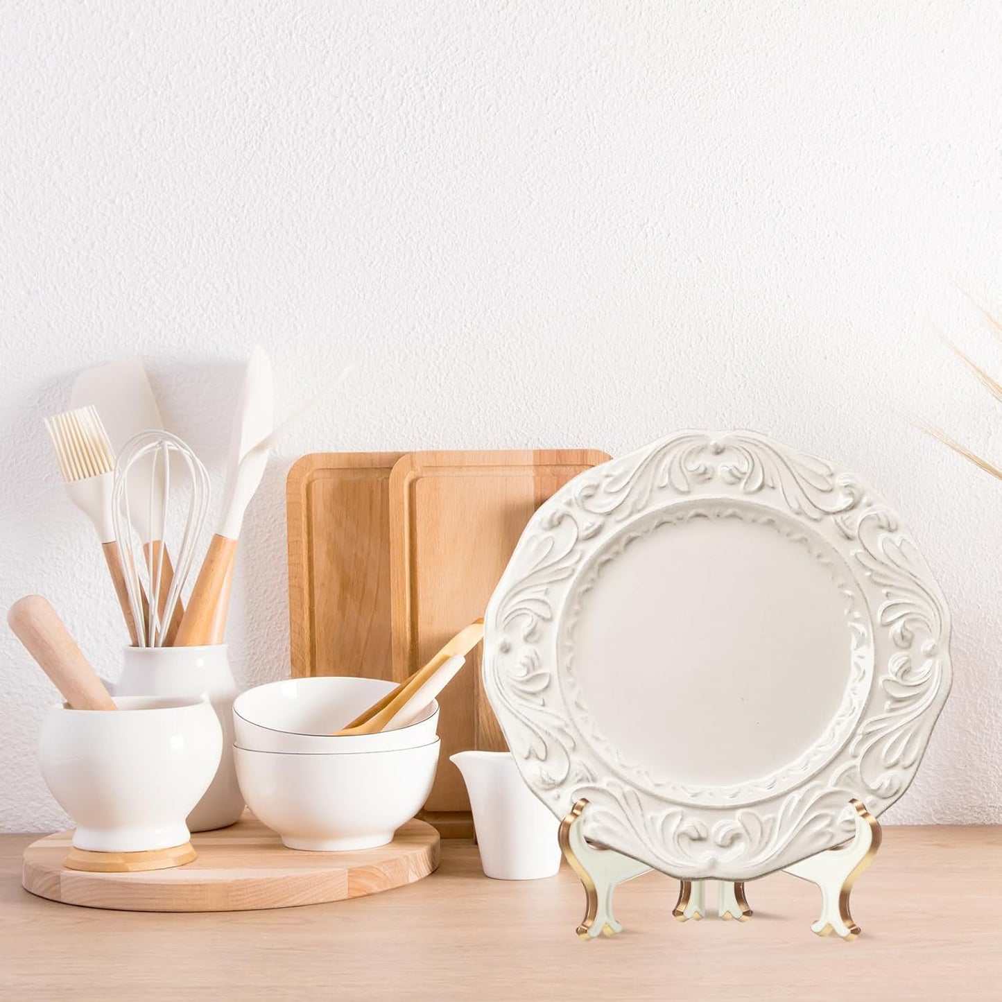 Boao 24 Pcs Acrylic Easel Plate Stands for Display Picture Frame White Gold Easel Holders Photo Card Magazine Book Cd Phone at Weddings Home Decoration(4 Inch)