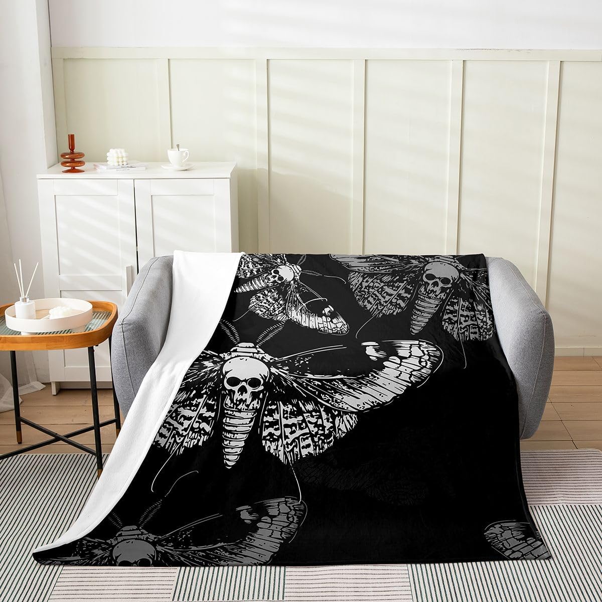 Feelyou Death Moth Flannel Fleece Throw Blanket, Boho Moth All Season Bed Blanket Gothic Skeleton Fuzzy Blanket for Bed Sofa Couch, Horror Dark Bedroom Decor Plush Blanket Queen 90"x90"