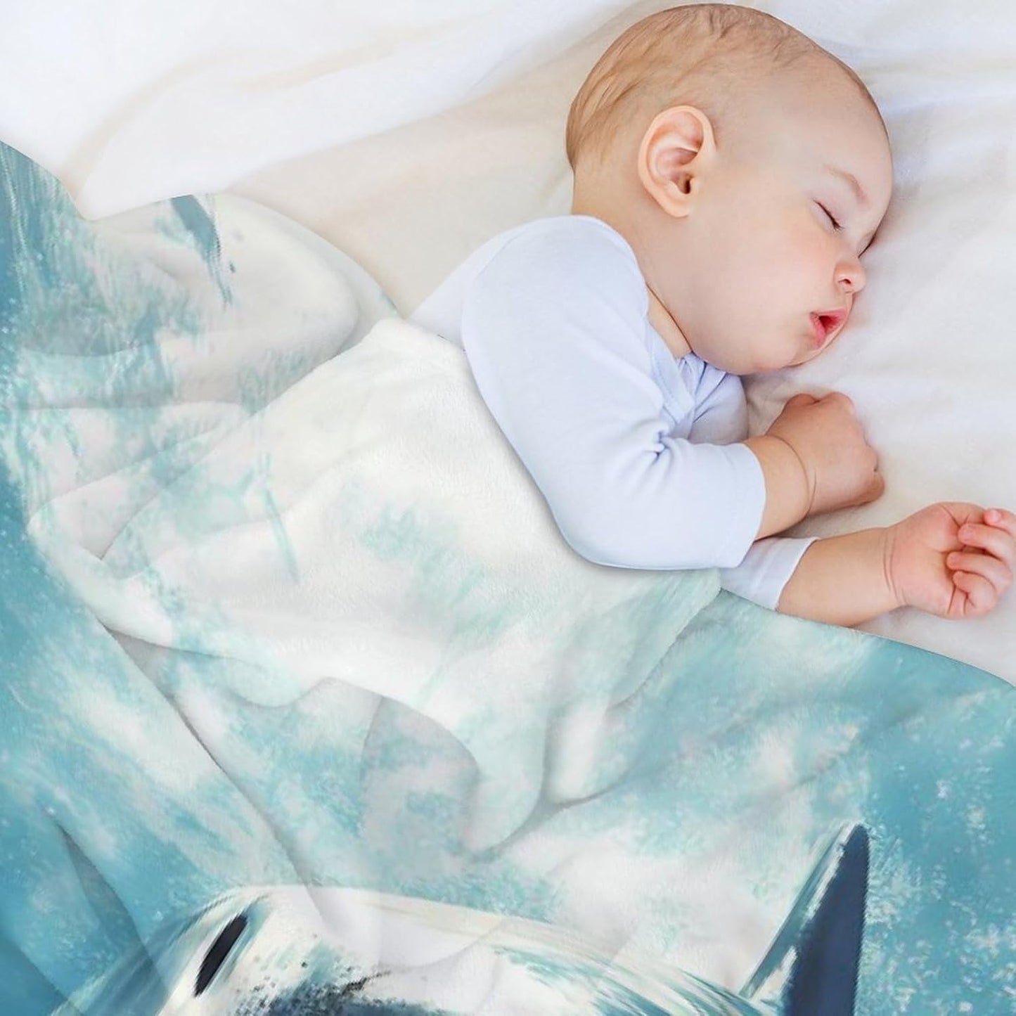Shark Diver Throw Blanket for Couch Bed Plush Cozy Fuzzy Flannel Blanket for All Season 40"x60"