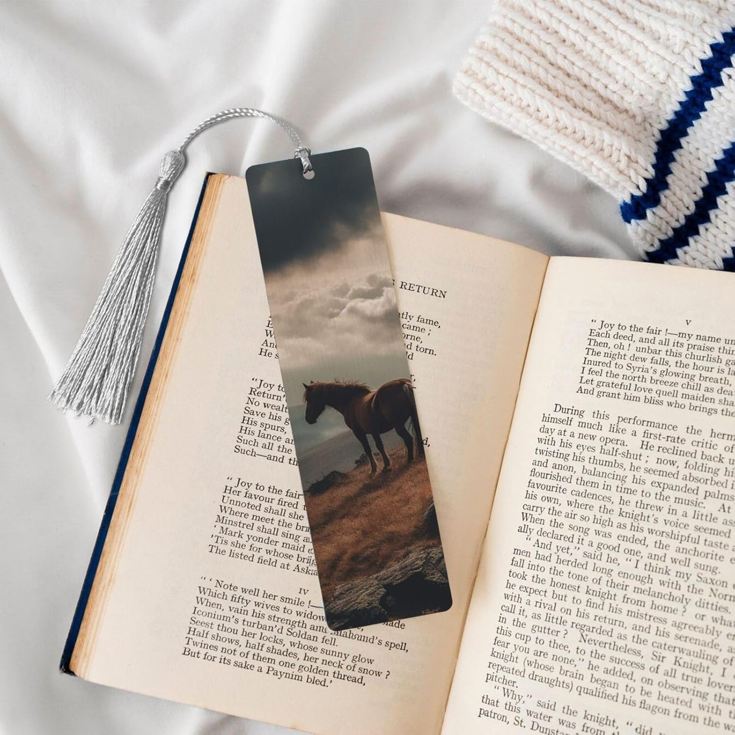 Horse Grazing on The Mountain Bookmarks Gifts for Women Men, Wooden Bookmarks for Book Lovers, Vintage Book Marks Ornaments with Tassel, Unique Personalized Reading Page Markers Gray