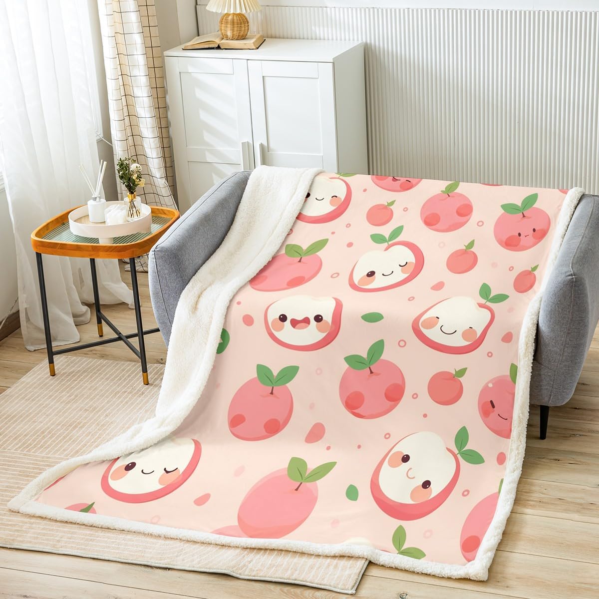 Feelyou Apple Print Fleece Throw Blanket for Kids, Boys, Girls, Teens, Toddlers - Cute Cartoon Pink Plush Sweet Fruit Fuzzy Blanket for Sofa, Bed, Couch, 40x50 Inches