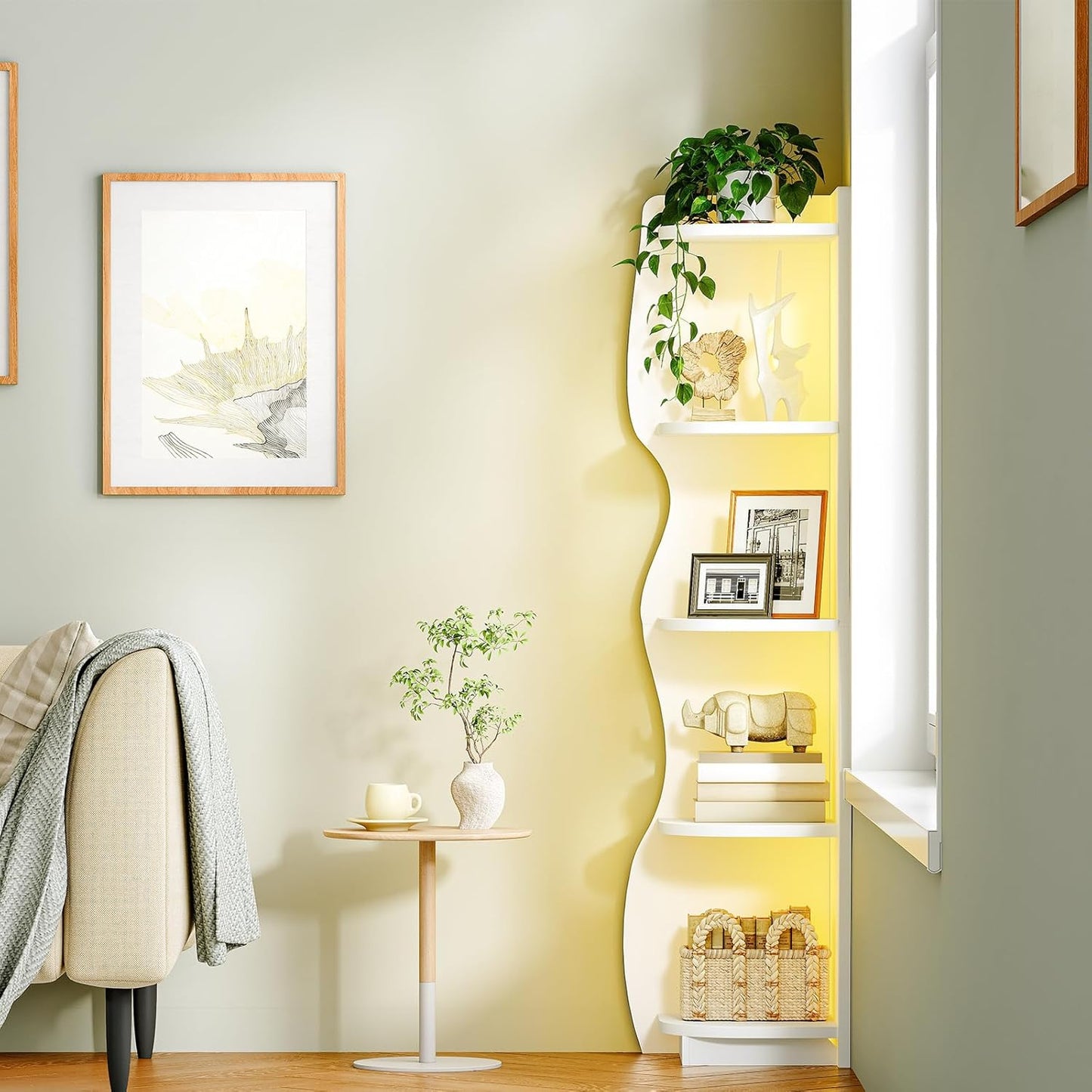 HOOBRO Corner Shelf with Light, 5-Tier Modern Corner Bookshelf, Stylish Display Bookcase，Wooden Open Book Shelf Storage Rack for Small Spaces, Living Room, Home Office, White WT67DCJ01