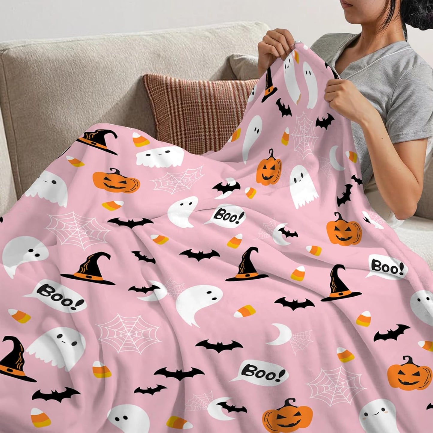 Halloween Cute Ghost Blanket - Pink With Pumpkin, Lightweight Throw for Women, Soft Cozy Fleece for Couch, Living Room, Bed - Kids Girls 50x60 Inches