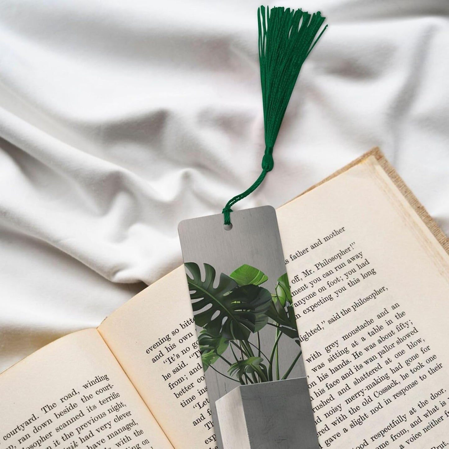 Potted Green Plants Bookmarks Gifts for Women Men, Wooden Bookmarks for Book Lovers, Vintage Book Marks Ornaments with Tassel, Unique Personalized Reading Page Markers Dark Green