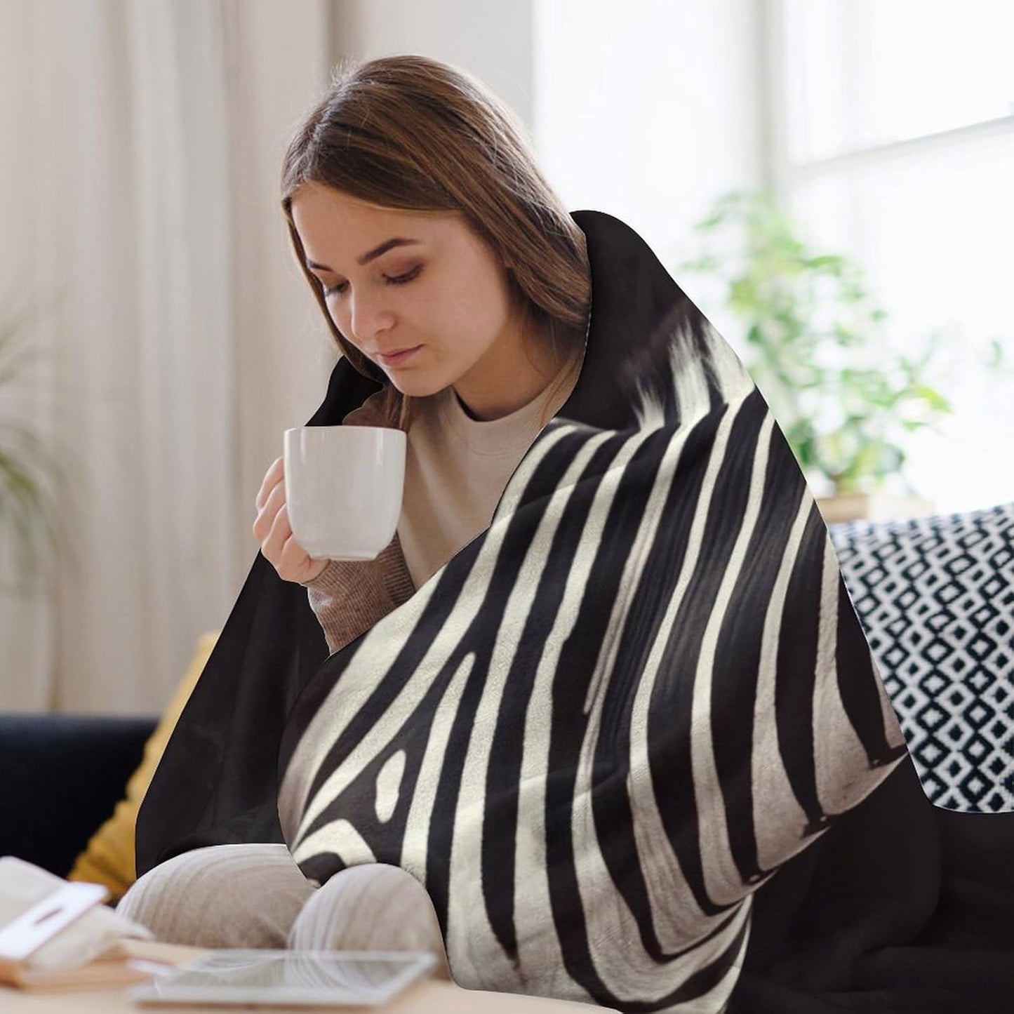 Animal Zebra Throw Blanket for Couch Super Soft Warm Lightweight Throw Blankets Cozy Flannel Bed Blanket Cute Decorative Blankets for All Seasons Home Decor Gift 40"*50" （100 * 130cm）
