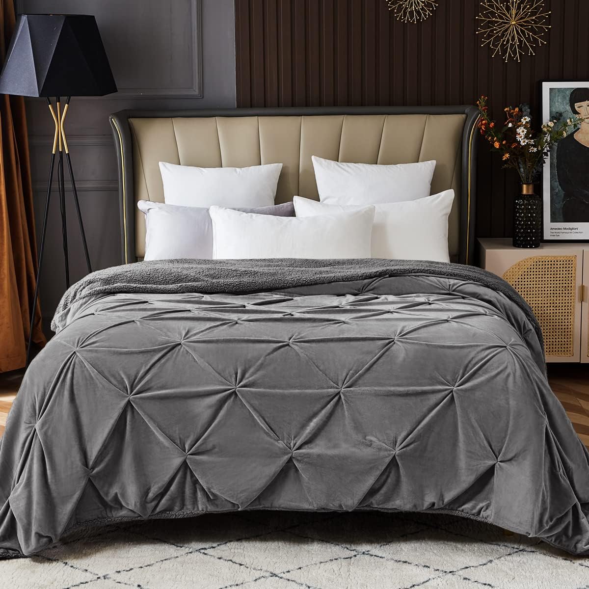 KAWAHOME Super Soft Minky Blanket King Size Extra Warm Pinched Pleat Sherpa Winter 410GSM Blanket for Couch Sofa Bed, 108" X 90" (Grey)