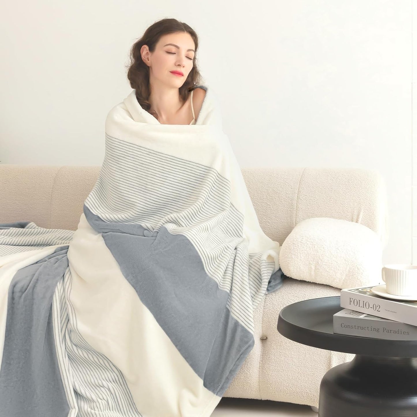 Homelike Moment Fleece Bed Blankets Queen Size Grey, Soft Fluffy Queen Blanket, Fuzzy Cozy Plush Flannel Big Blanket for Couch Sofa, Comfy Warm Lightweight Large Blanket Striped (Light Gray, 90x90IN)