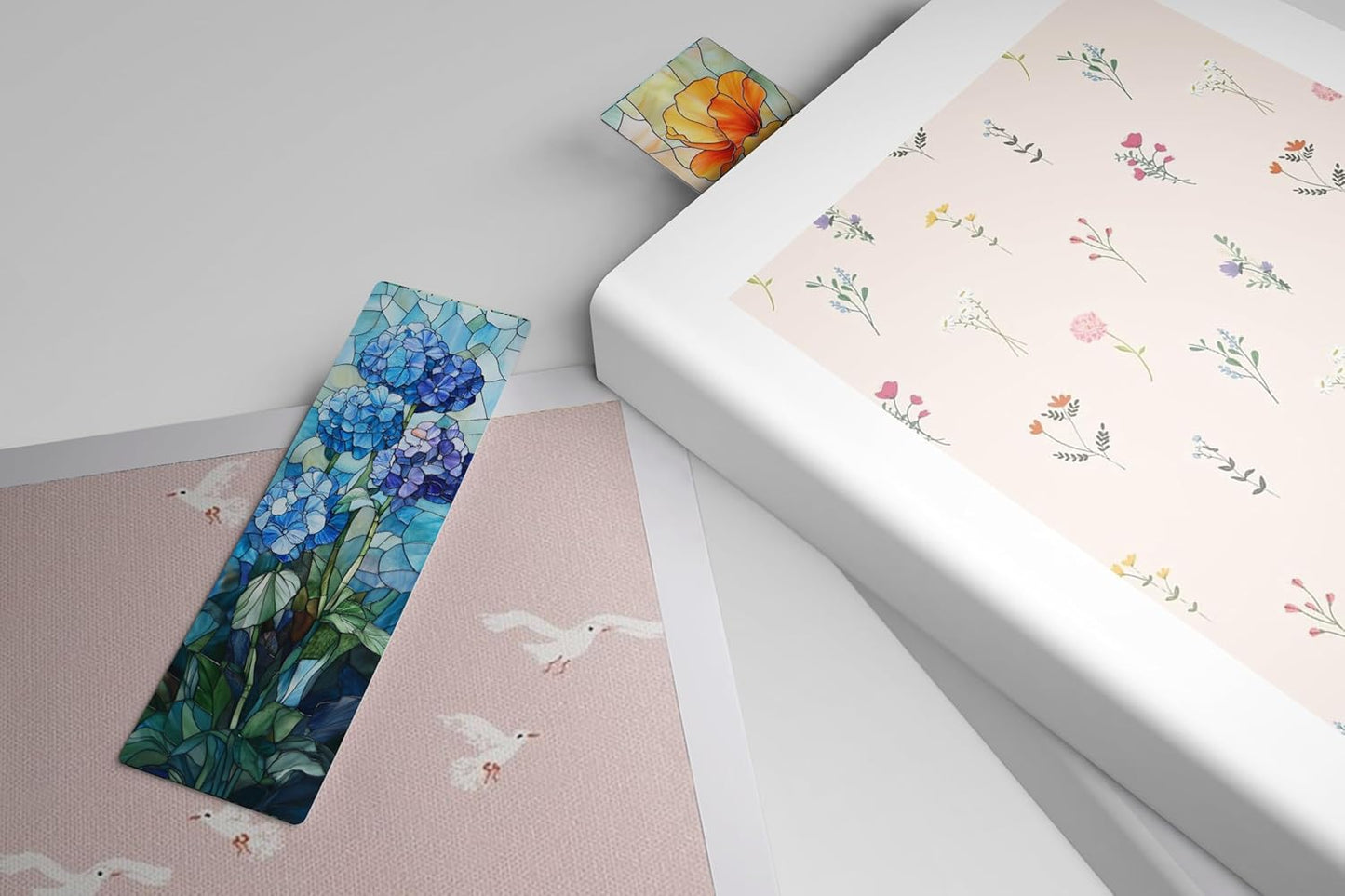 TwoDays 5Pcs Stained Glass Art Flower Bookmark - Transparent PVC Bookmark for Reading Women, Floral Bookish Gifts for Book Lovers Booktok, Cute Book Accessories (6'' X 2'')