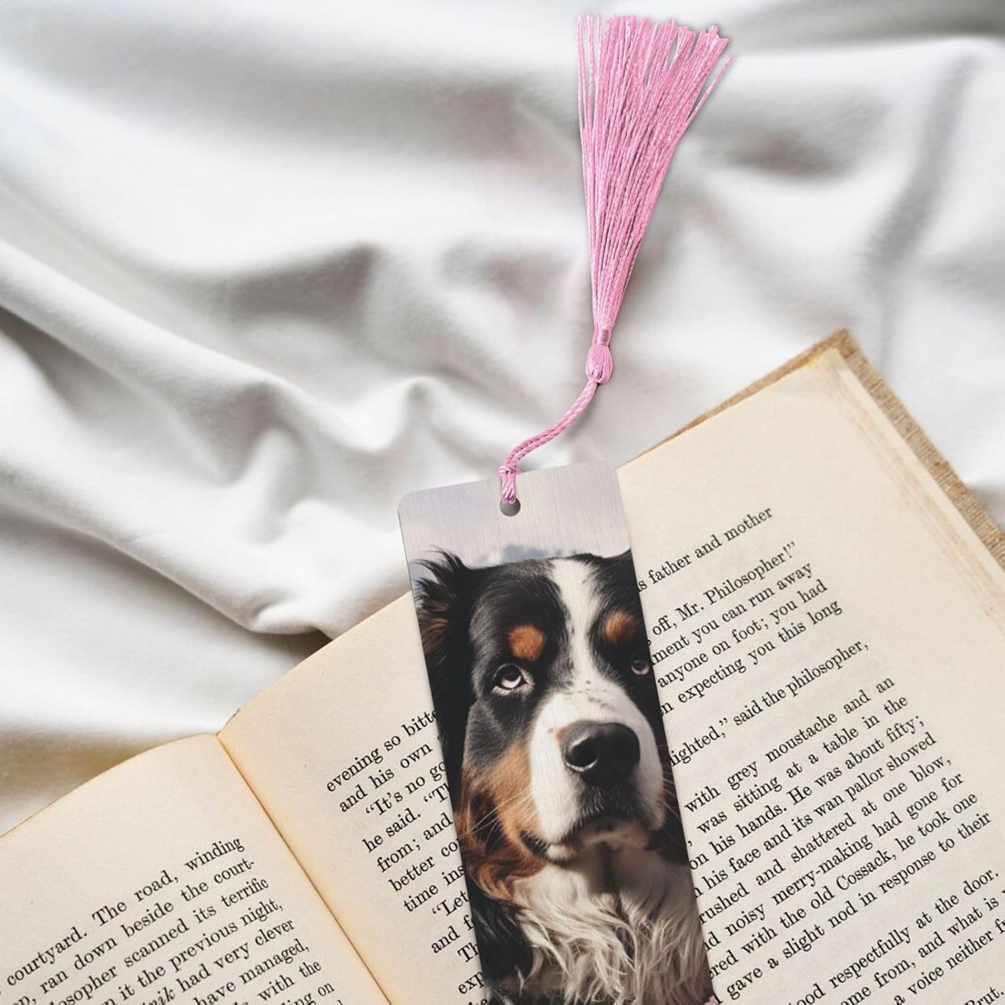 Bernese Mountain Dog Bookmarks Gifts for Women Men, Wooden Bookmarks for Book Lovers, Vintage Book Marks Ornaments with Tassel, Unique Personalized Reading Page Markers Pink