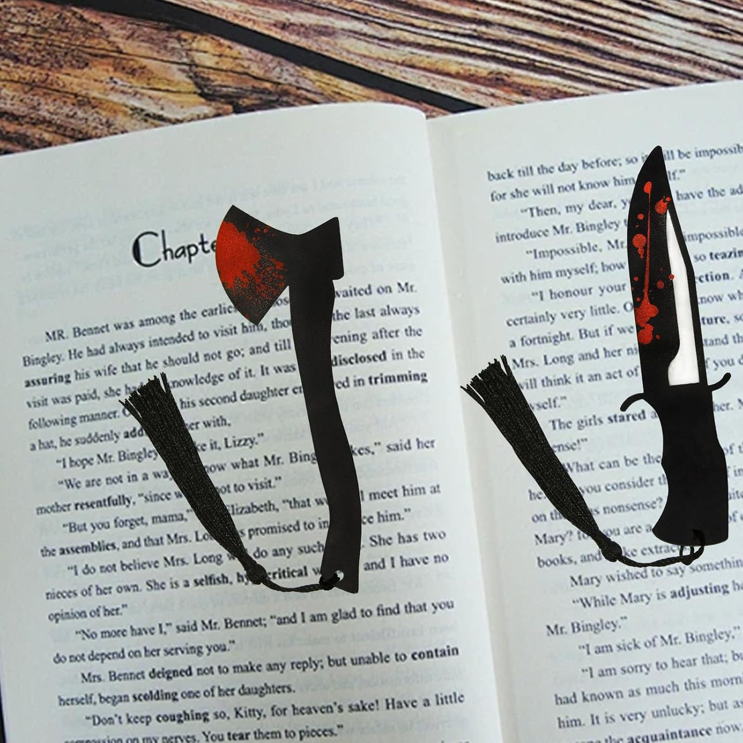 6Pcs Horror Novelty Bookmark Set, Fake Knife Shapes with Blood Stain Gothic Book Accessories Dark Romance Acrylic Page Holders with Black Tassels Halloween Craft
