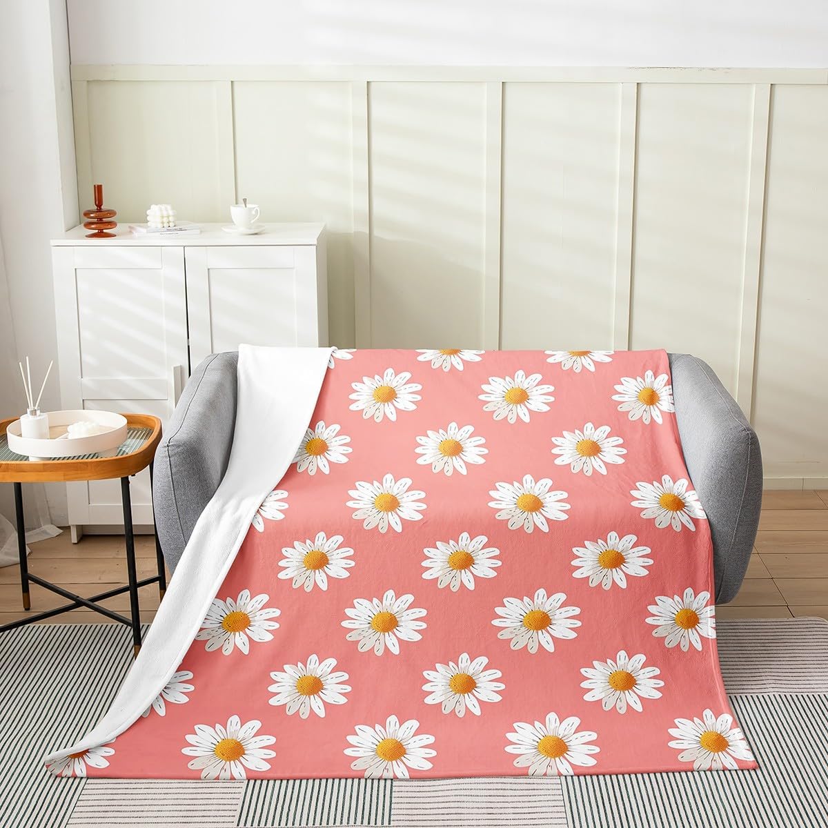 Feelyou Daisy Plush Throw Blanket Queen 90"x90" Natural Theme Flannel Fleece Blanket Botanical Floral Printed All Season Bed Blanket Blossom Flowers Pattern Blanket Room Decor Pink
