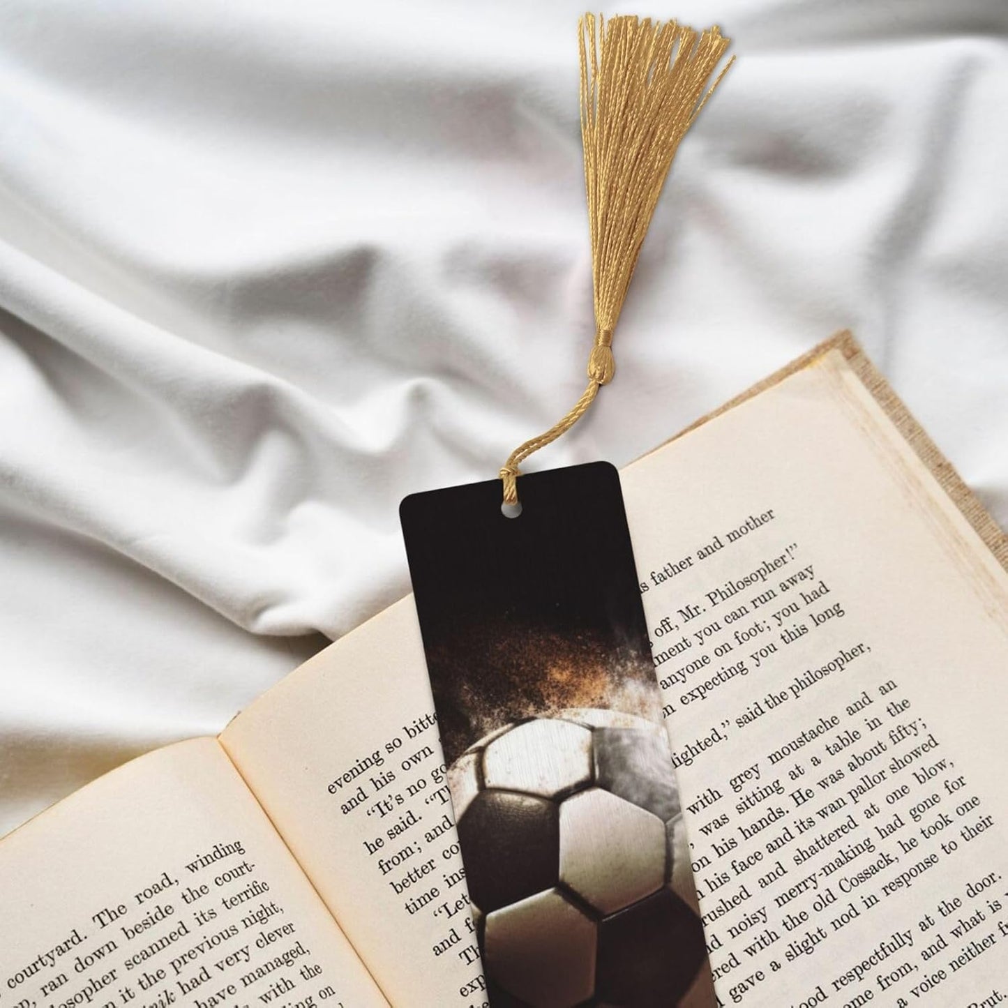 Sport Soccer Bookmarks with Tassels, Wood Bookmark for Women Men Handmade Book Mark for Book Lovers, Reading Page Markers Wood Tags Ornaments Birthday Teachers Gift