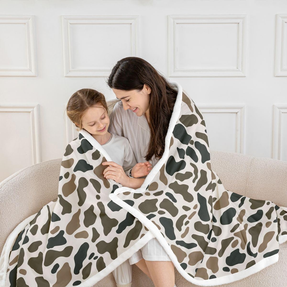 Feelyou Camo Throw Blanket Black White Soft Fleece Sherpa Cozy Fuzzy Plush Warm Wild Hunting Fuzzy Plush Throw Farmhouse Cabin Rustic Baby 30"x40" Animal for Bed Couch Living Room