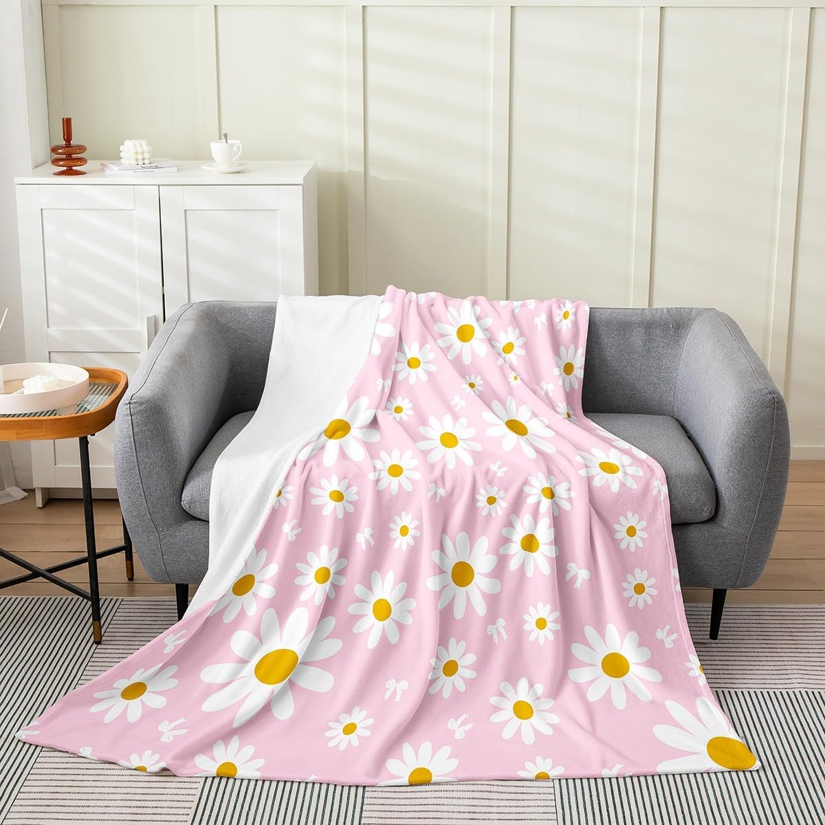 Feelyou Pink Daisy Plush Throw Blanket Daisy Flannel Blanket Throw 50"x60" Floral Printed All Season Botanical for Couch Bed Sofa Bedroom Decor