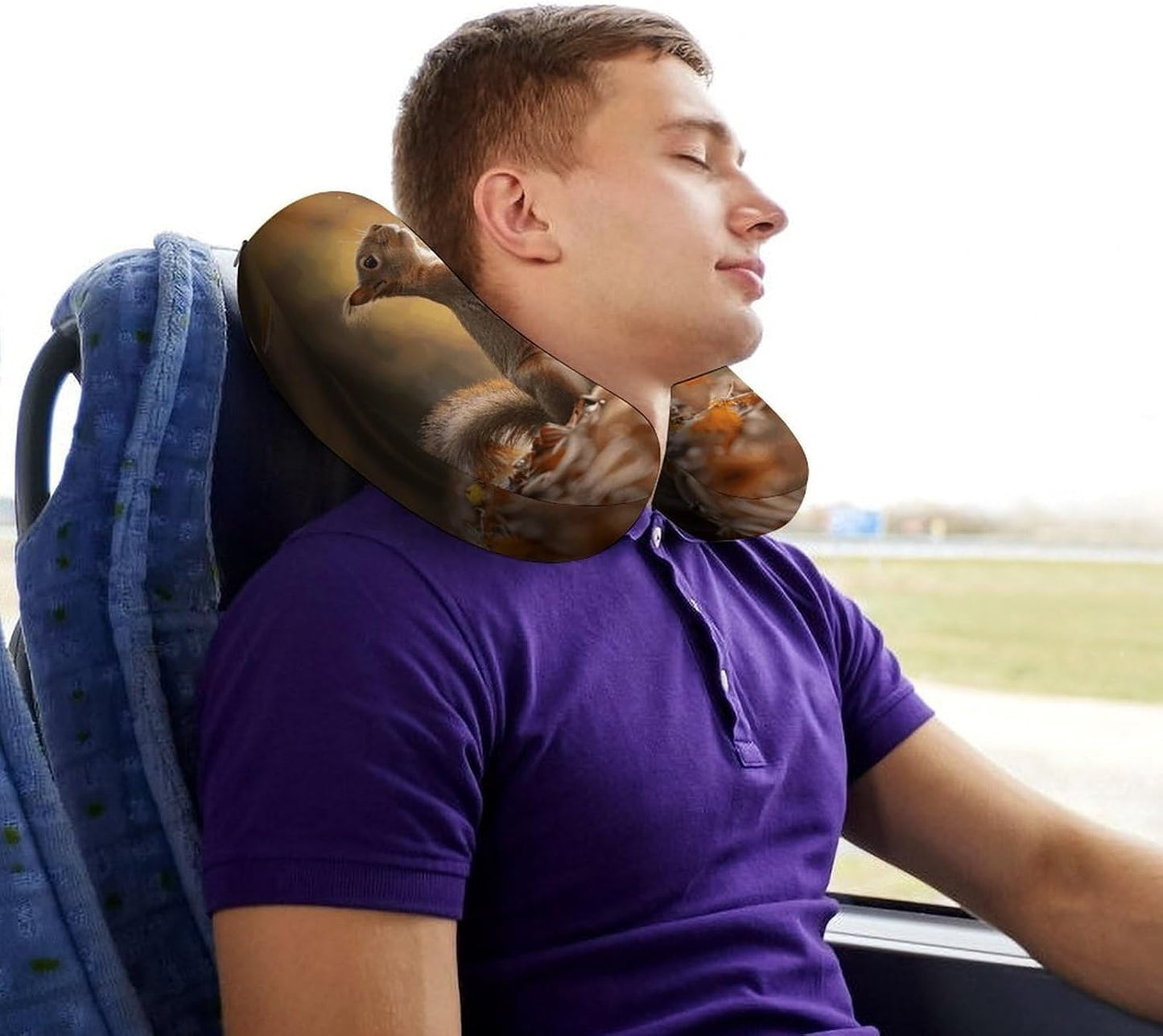 Squirrel and Leaves Neck Pillow Memory Foam U Shaped Pillows Portable Pillows for Shoulder Travel Head Support Pillow with Concealed Zipper for Airplane Car Home Office