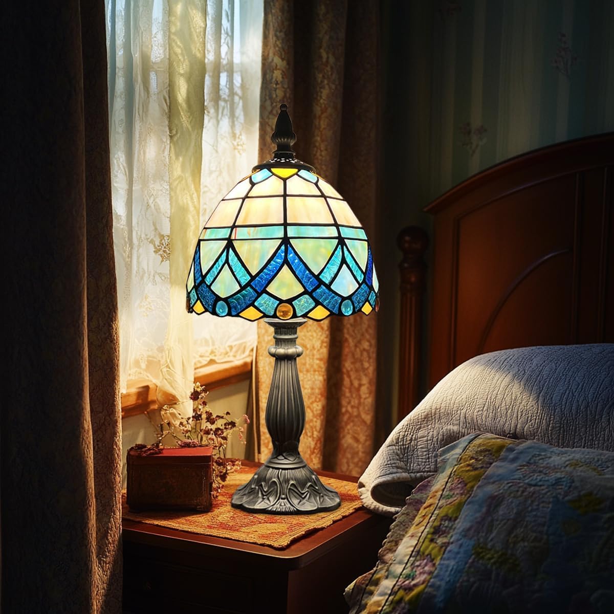 Tiffany Table Lamp,Blue Small Stained Glass Accent Table Light,Antique Style Nightstand Desk Lamp Vintage Bedside Lamp for Living Room Bedroom