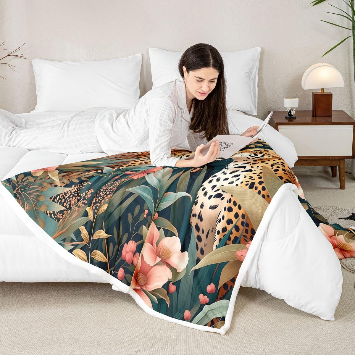 Feelyou Jungle Leopard Animal Sherpa Throw Blanket for Couch Vintage Floral Super Soft Cozy Fleece Farmhouse Blanket for Winter, Plush Throw Baby 30"x40" All Season