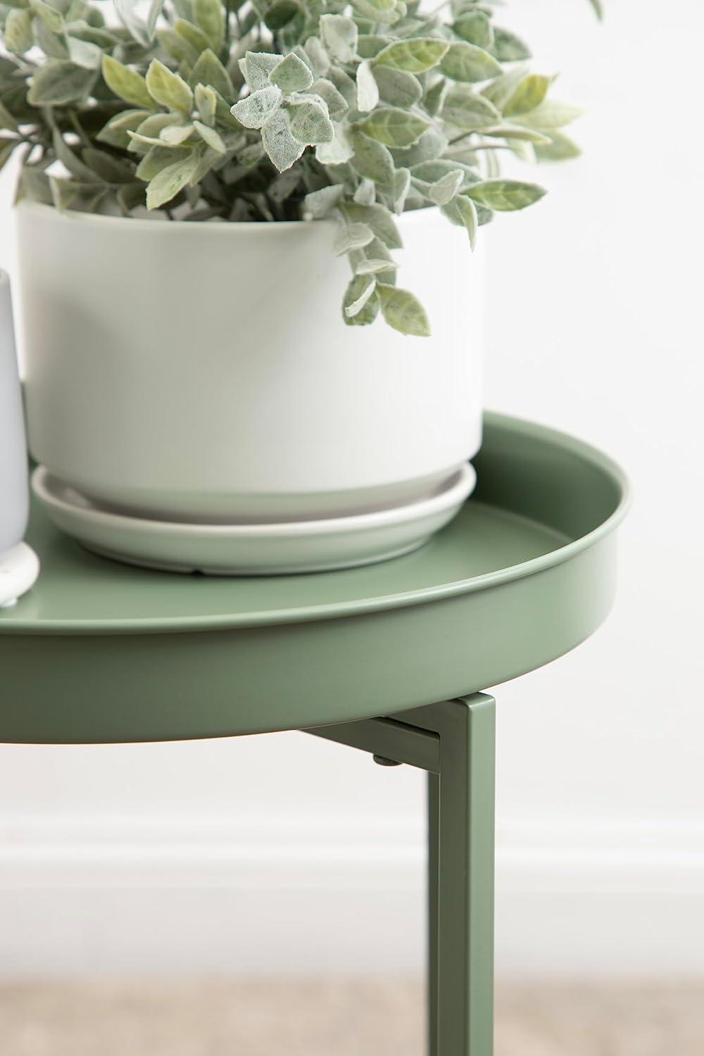 Kate and Laurel Celia Round Metal Foldable Accent Table; 15 x 26; Green; Transitional Small Side Table with a Removable Magnetic Tray Tabletop and Space-Saving Folding Base
