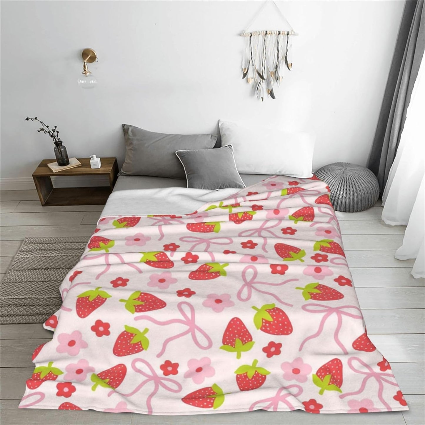 Cute Strawberry Bow Decor Throw Blanket Pink for Kids - Soft Fleece Throw Home Decor for Girls Women Teens as Birthday Gifts, Cozy Fruit Pattern Blankets for Couch Bed Camping 50x40inches
